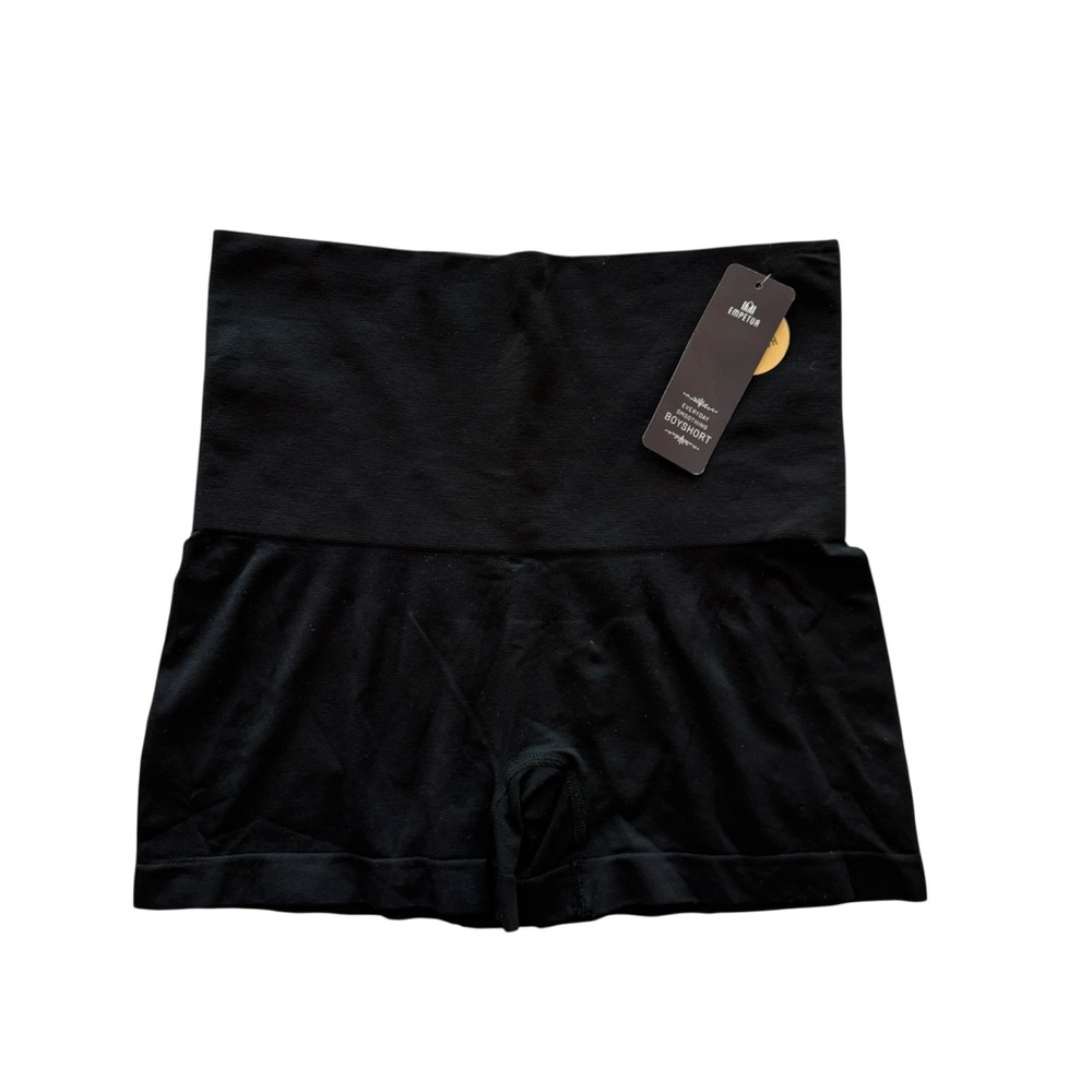 NWT Empetua (Shapermint) Everyday Smoothing Shorts SZ Medium